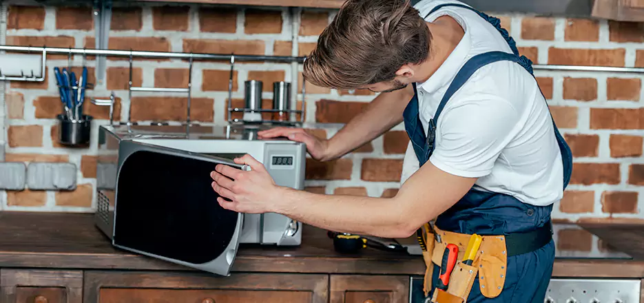 In-Home Microwave Repair in Auburn