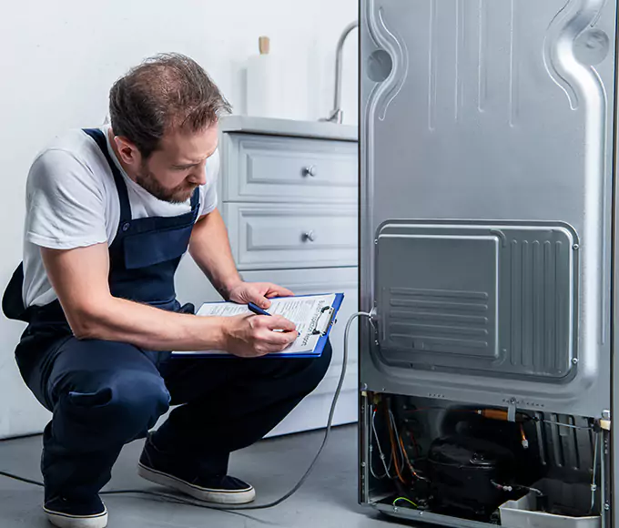 Why Auburn, MA Homeowners Choose Auburn Appliance Pro for Refrigerator Leak Repair?